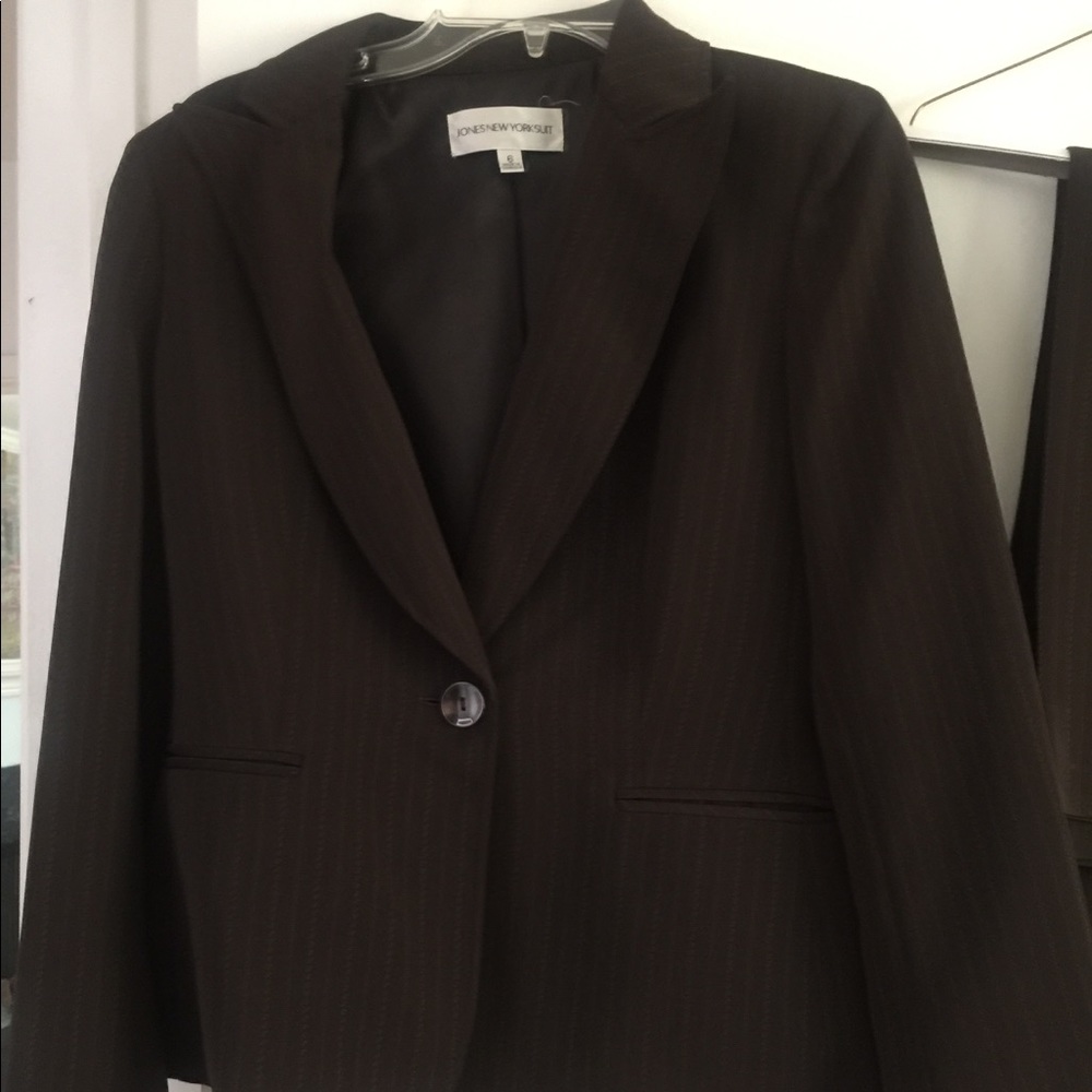 Jones New York pants suit (black pinstripe) size 6